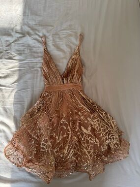 Open-back Sequin Cocktail Dress - Rose Gold